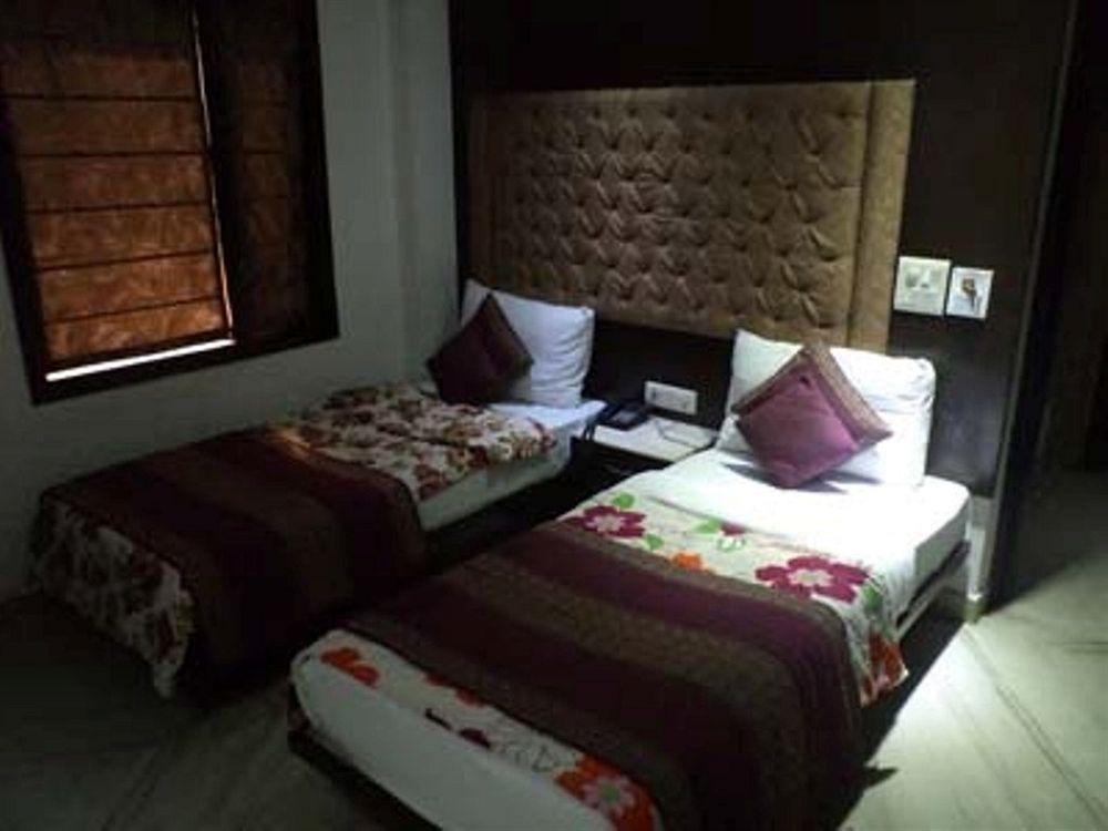 Jp Inn Hotel 뉴델리 외부 사진
