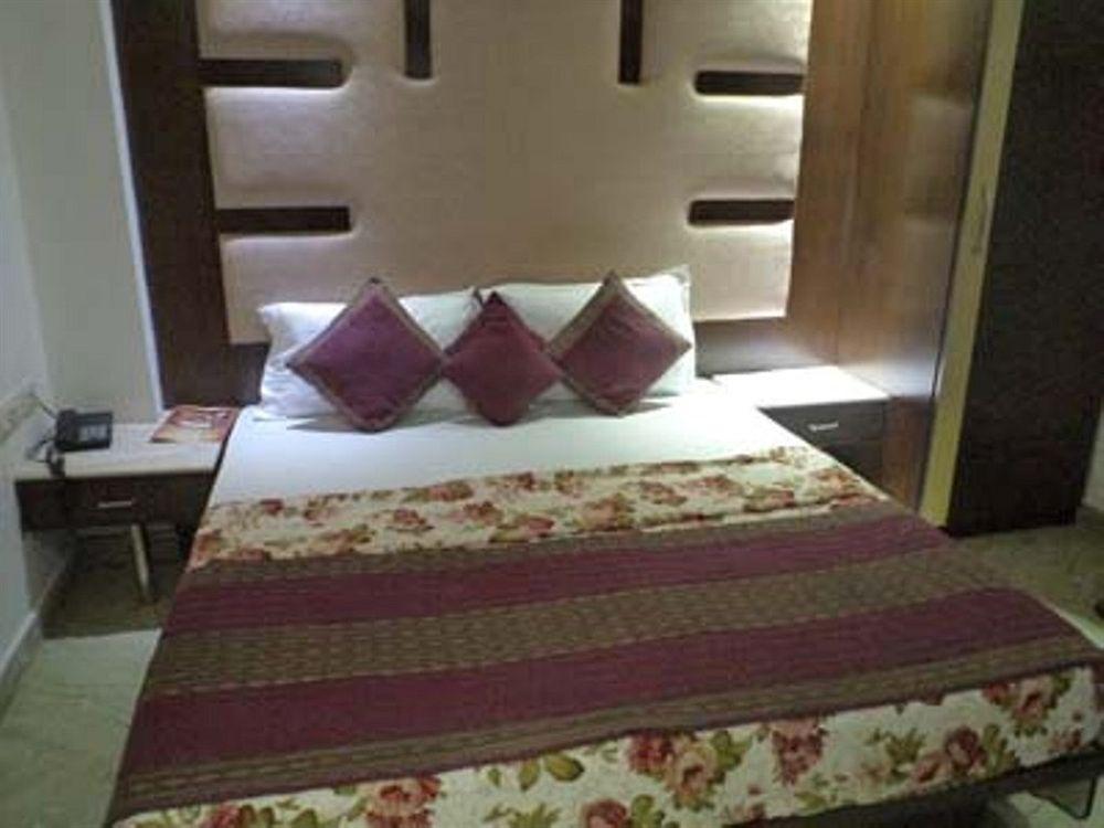Jp Inn Hotel 뉴델리 외부 사진