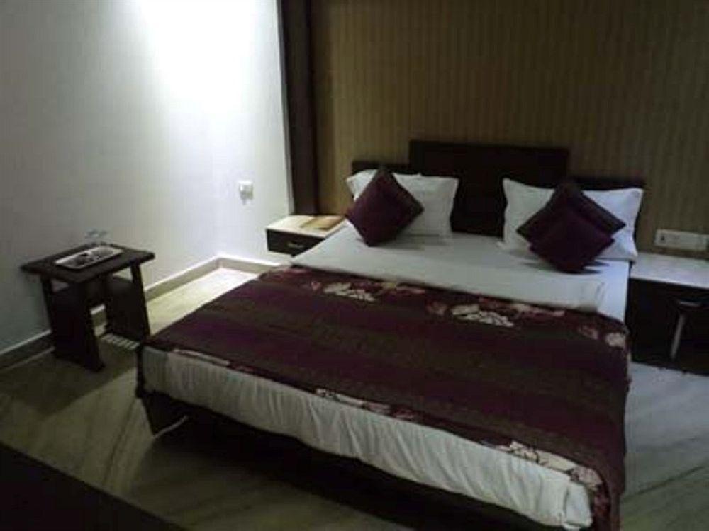 Jp Inn Hotel 뉴델리 외부 사진